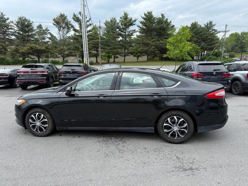 Used 2013 Ford Fusion S FWD image 9