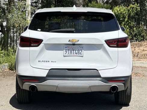 Used 2025 Chevrolet Blazer LT AWD/4WD image 5