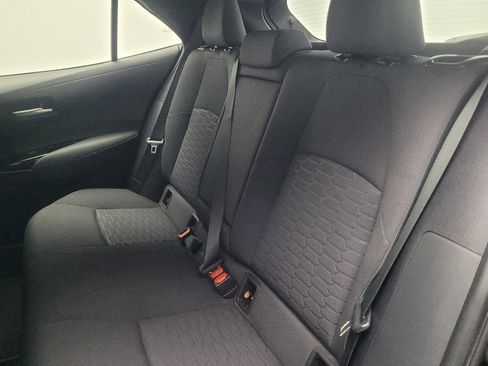 Used 2021 Toyota Corolla SE w/ SE Preferred Package image 18