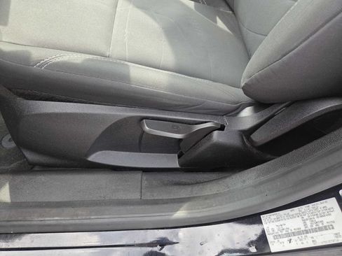 Used 2016 Ford Fiesta SE FWD image 16
