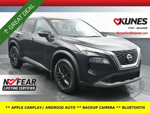 Used 2023 Nissan Rogue S image 1