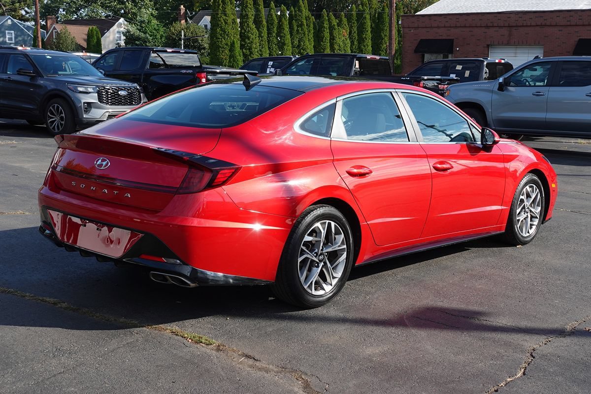 Used 2021 Hyundai Sonata SEL w/ Convenience Package FWD image 3