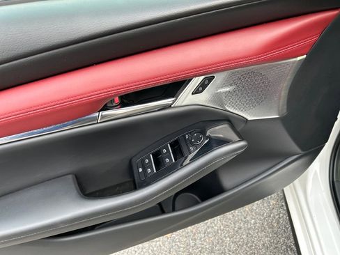 Used 2023 MAZDA MAZDA3 Hatchback w/ Appearance Package image 16