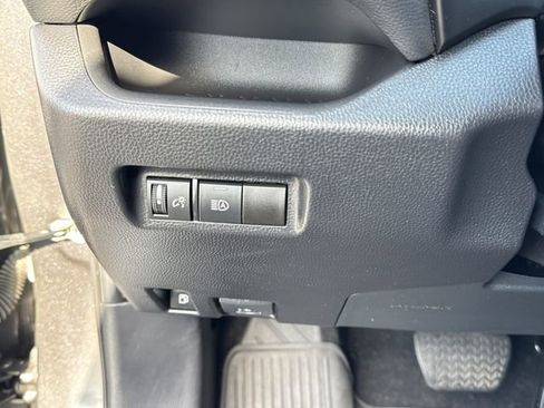 Certified 2022 Toyota RAV4 LE image 21