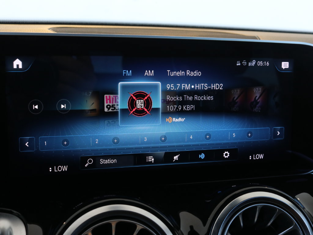 Used 2021 Mercedes-Benz GLB 35 AMG 4MATIC image 16