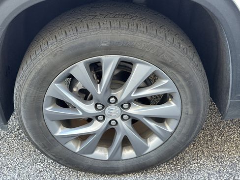 Used 2025 Buick Enclave Preferred image 11