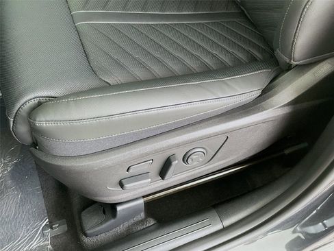 Certified 2024 Kia Sorento SX Prestige image 19