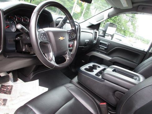 Used 2017 Chevrolet Silverado 1500 LT w/ Redline Edition AWD/4WD image 21