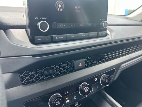 Certified 2024 Honda Accord LX image 33