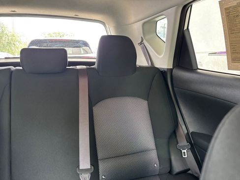 Used 2025 Kia Soul LX w/ LX Technology Package FWD image 37
