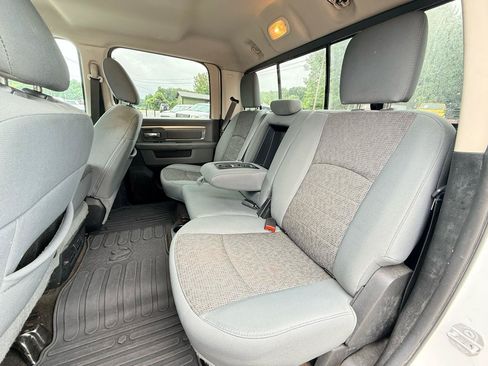 Used 2017 RAM 1500 Classic SLT AWD/4WD image 12