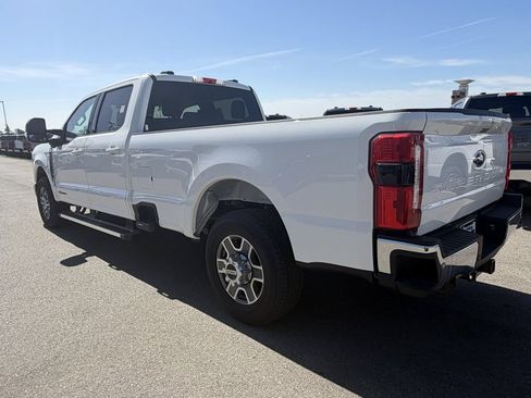 Used 2026 Ford F250 Lariat RWD image 6