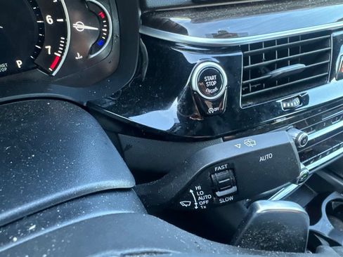 Used 2019 BMW 530i xDrive w/ Convenience Package AWD/4WD image 43