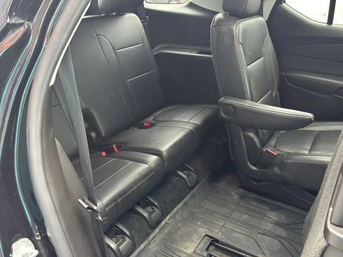 Used 2019 Chevrolet Traverse Premier w/ Redline Edition AWD/4WD image 15