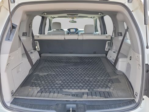 Used 2014 Honda Pilot Touring image 32