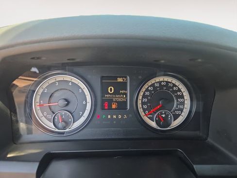Used 2017 RAM 1500 Express AWD/4WD image 19