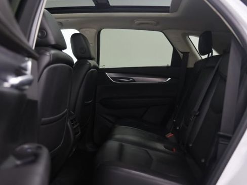 Used 2018 Cadillac XT5 Luxury w/ Driver Awareness Package AWD/4WD image 34