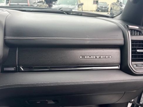 Used 2022 RAM 1500 Limited w/ Night Edition AWD/4WD image 7