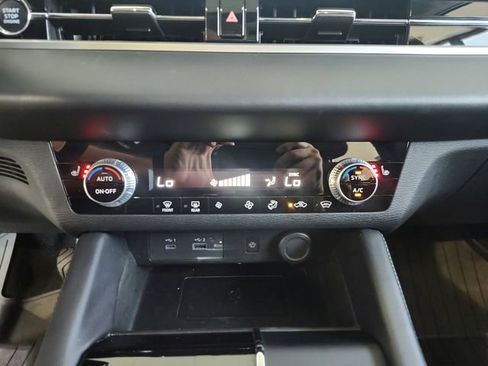 Used 2024 Mitsubishi Outlander SE AWD/4WD image 21