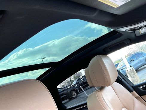 Used 2021 Porsche Macan image 20