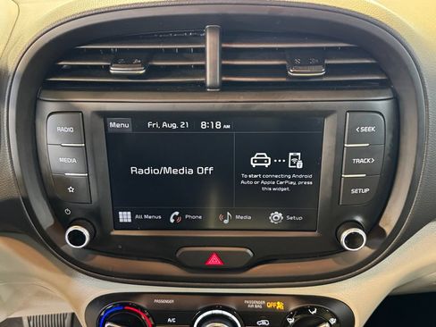 Certified 2024 Kia Soul LX FWD image 19
