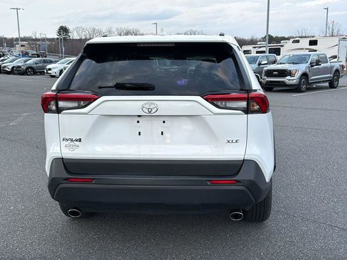 Used 2024 Toyota RAV4 XLE image 8