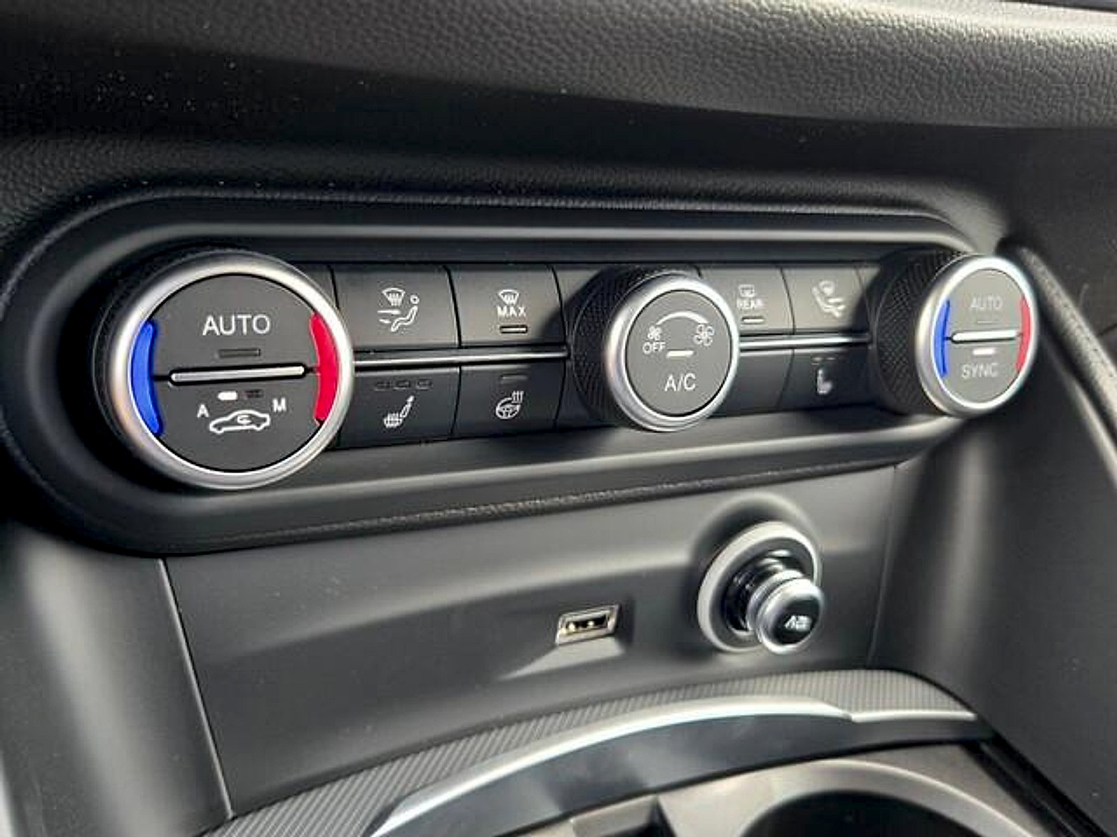 New 2026 Alfa Romeo Stelvio Sprint w/ Convenience Package AWD/4WD image 8