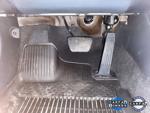 Used 2024 Toyota RAV4 XLE Premium image 35