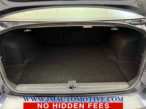 Used 2013 Subaru Legacy 2.5i Premium w/ All-Weather Pkg AWD/4WD image 16