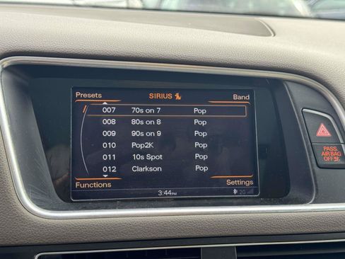 Used 2015 Audi Q5 2.0T Premium Plus w/ Technology Package AWD/4WD image 25