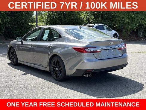 Used 2025 Toyota Camry SE FWD image 4