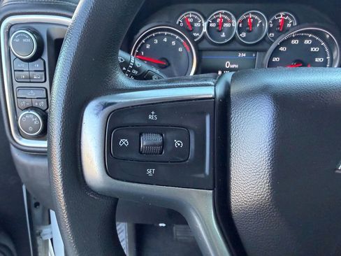 Used 2020 Chevrolet Silverado 1500 LT image 29