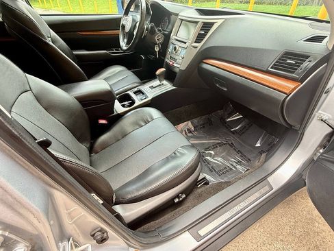 Used 2014 Subaru Outback 3.6R Limited AWD/4WD image 31
