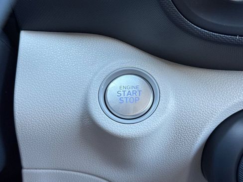 New 2026 Hyundai Venue SEL image 19