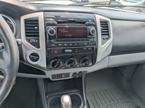 Used 2012 Toyota Tacoma 4x4 Double Cab w/ TRD Sport Pkg image 25