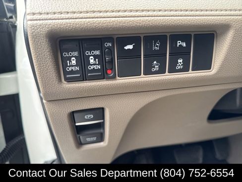 Used 2019 Honda Odyssey Elite image 13