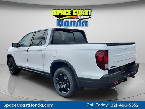 New 2026 Honda Ridgeline Black Edition image 9