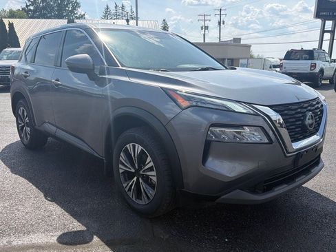 Used 2023 Nissan Rogue SV AWD/4WD image 9