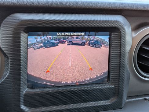 Used 2021 Jeep Wrangler Unlimited Sport image 20