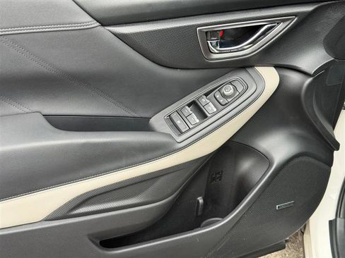 Used 2023 Subaru Forester Limited image 22