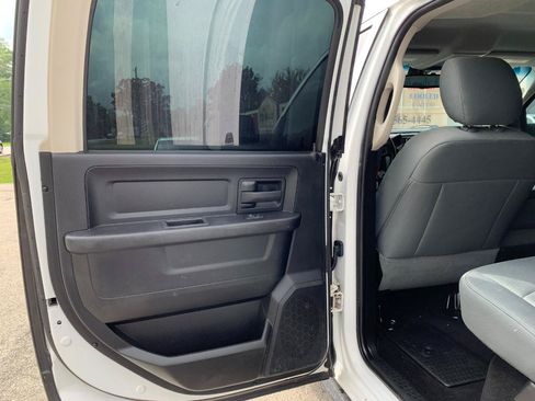 Used 2015 RAM 2500 Tradesman w/ Chrome Appearance Group AWD/4WD image 26