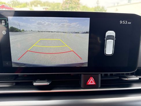 Used 2026 Kia Carnival FWD image 23
