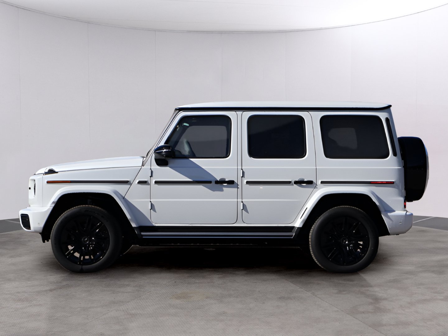 New 2027 Mercedes-Benz G 580 e image 4