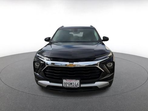 Used 2025 Chevrolet TrailBlazer LT image 4
