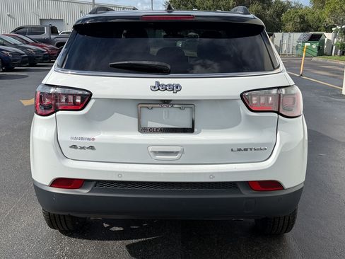 Used 2025 Jeep Compass Limited AWD/4WD image 10