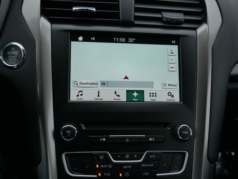 Certified 2018 Ford Fusion SE w/ Fusion SE Technology Package image 22