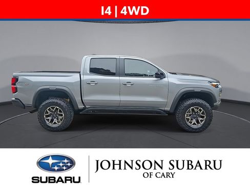 Used 2024 Chevrolet Colorado ZR2 w/ Technology Package AWD/4WD image 5