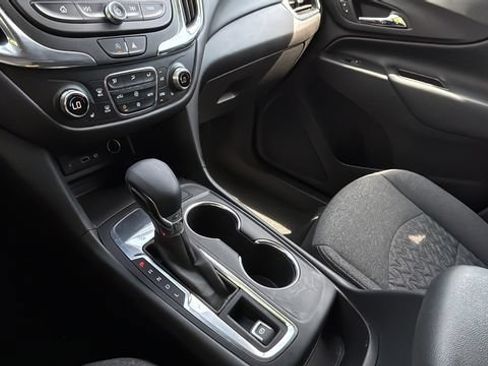 Used 2024 Chevrolet Equinox LT FWD image 15
