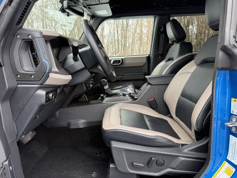 Used 2024 Ford Bronco Wildtrak image 17