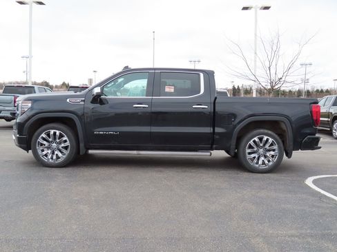 Used 2024 GMC Sierra 1500 Denali AWD/4WD image 6
